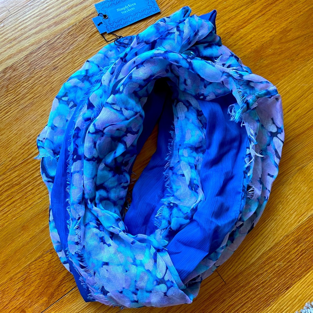 NWT Simply Vera Spring Blue Purple Women’s Infinity Scarf
